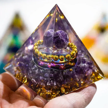 Natural Crystal Healing Pyramid – Peridot & Amethyst Reiki Energy Decor